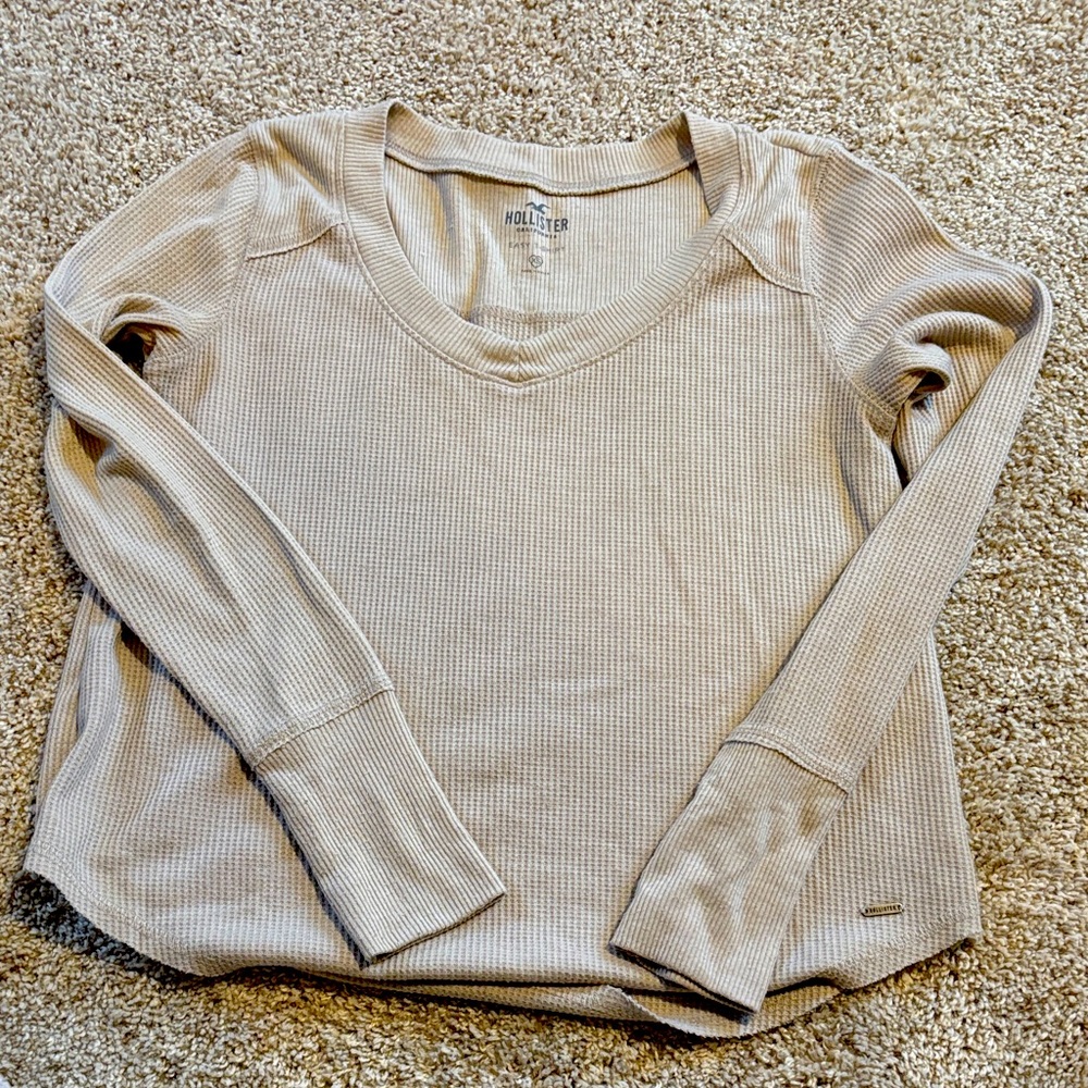 Hollister Women's Beige Longsleeve easy tshirt